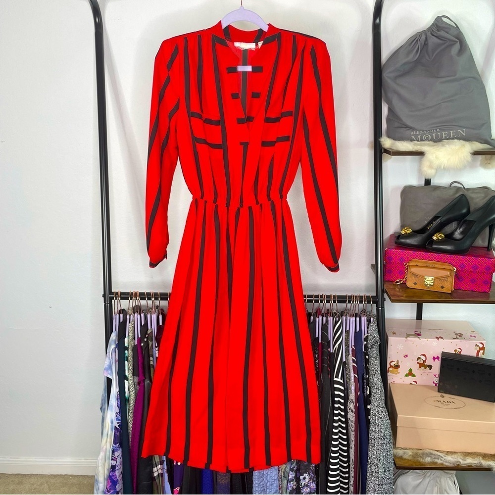 𝅺VINTAGE 80’s Unbranded Red Striped Shirt Dress